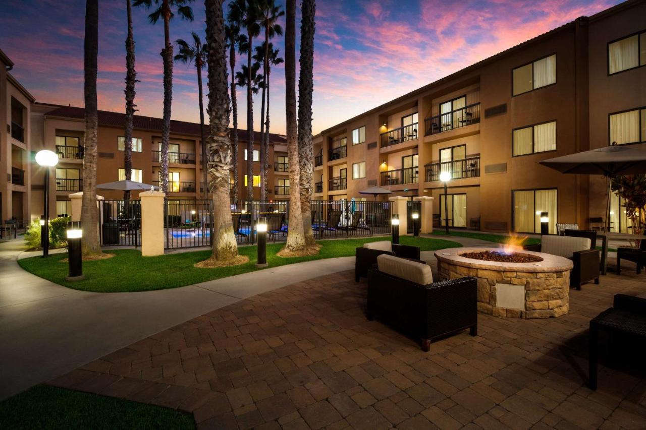 Sonesta Select Huntington Hotel 3*